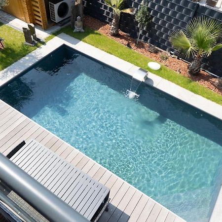 Villa Dreamy Vibes Mit Privatem Pool & Rheinblick Niederkassel Extérieur photo