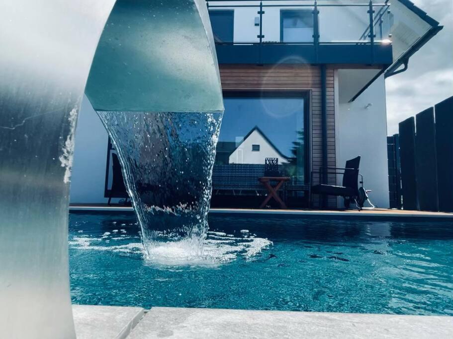 Villa Dreamy Vibes Mit Privatem Pool & Rheinblick Niederkassel Extérieur photo
