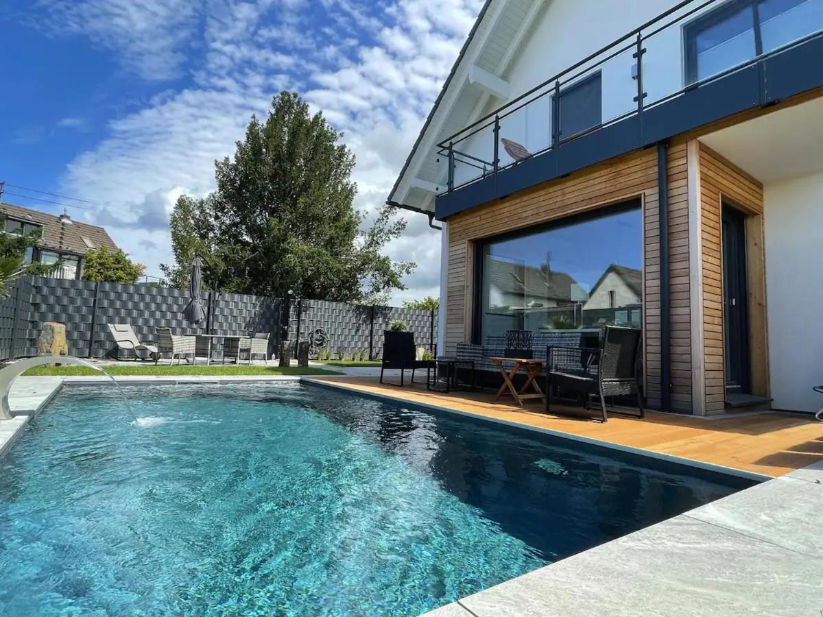 Villa Dreamy Vibes Mit Privatem Pool & Rheinblick Niederkassel Extérieur photo